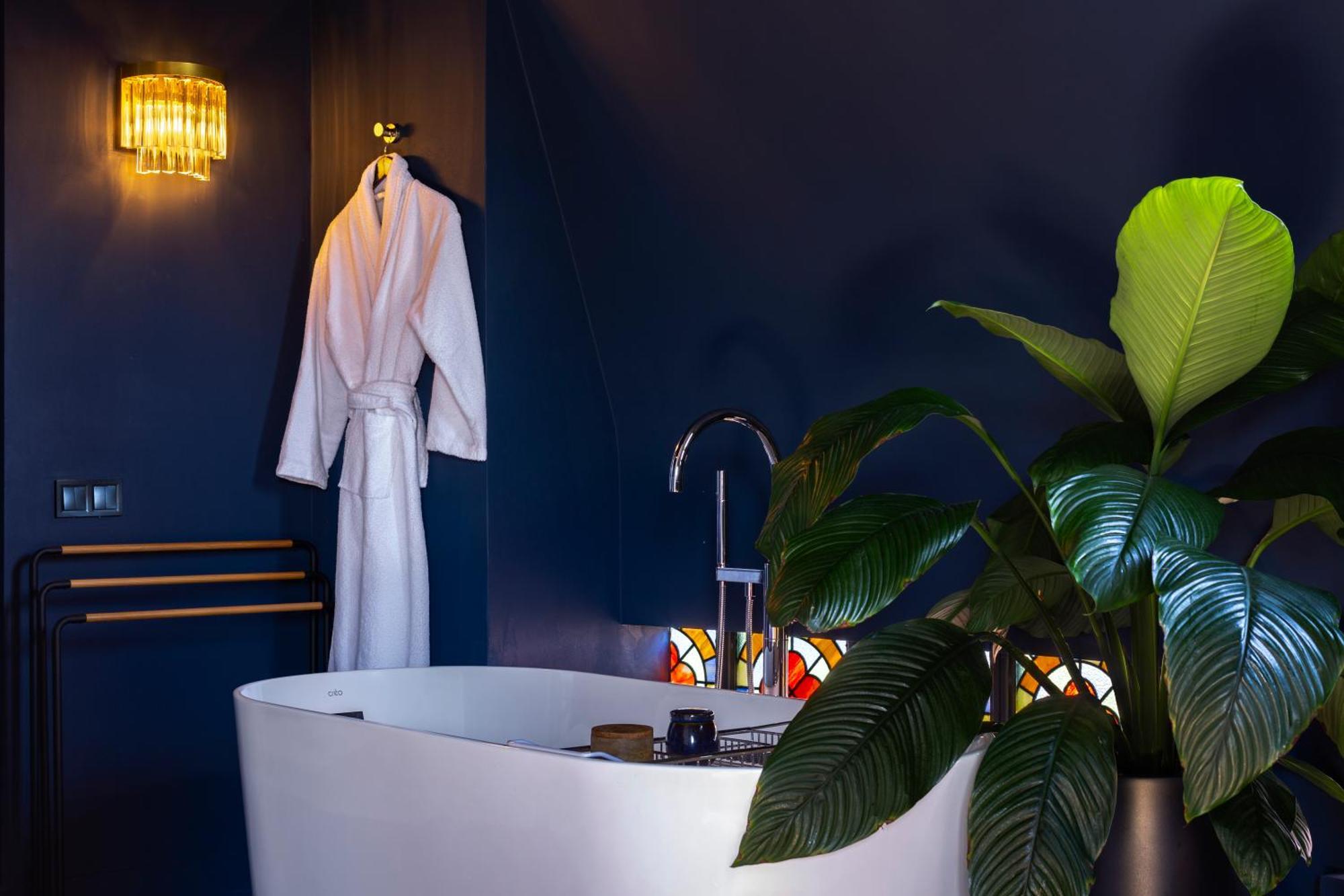 Zorba&Bond Boutique Hotel Тбилиси Экстерьер фото