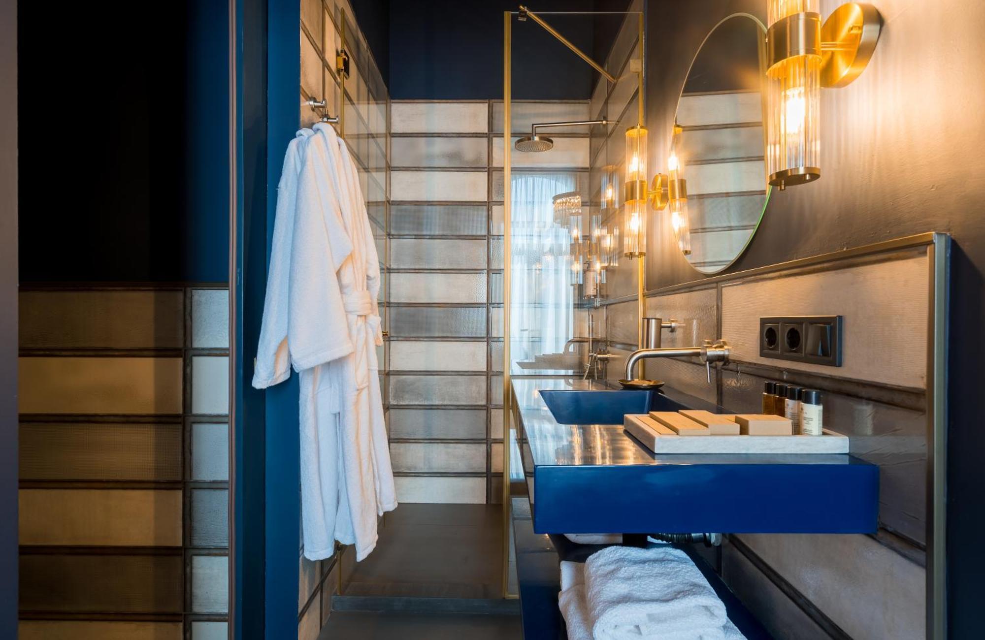 Zorba&Bond Boutique Hotel Тбилиси Экстерьер фото