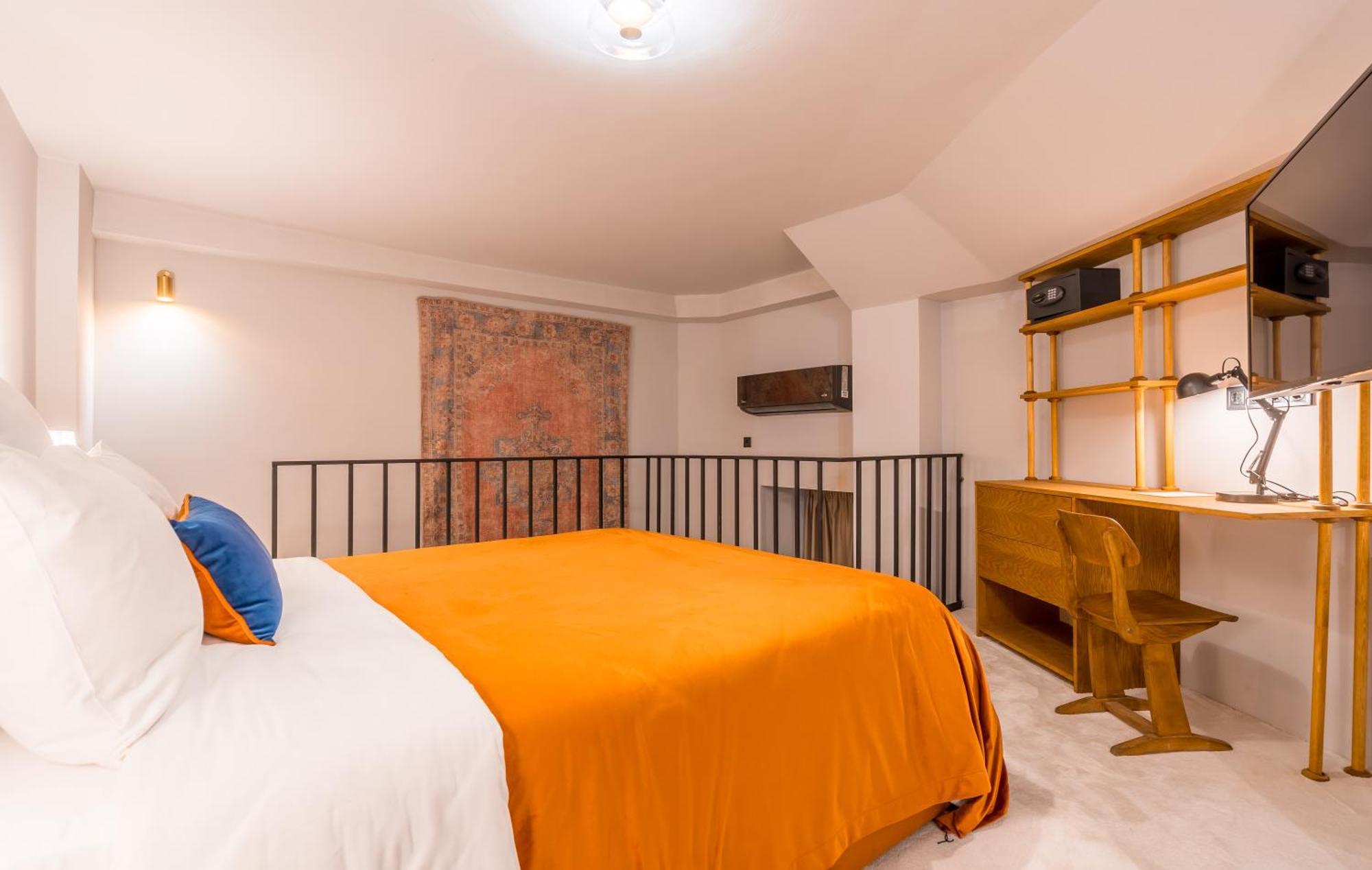 Zorba&Bond Boutique Hotel Тбилиси Экстерьер фото